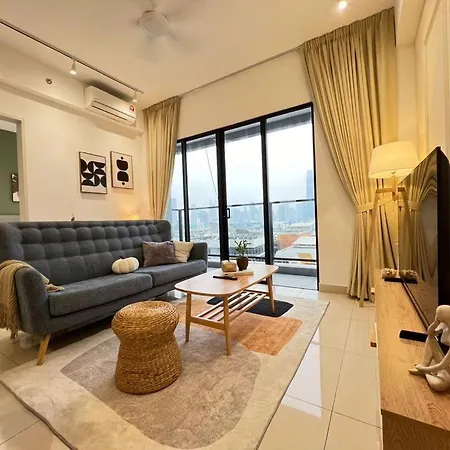 Trion Kl Queen Service Home Kuala Lumpur Exterior photo