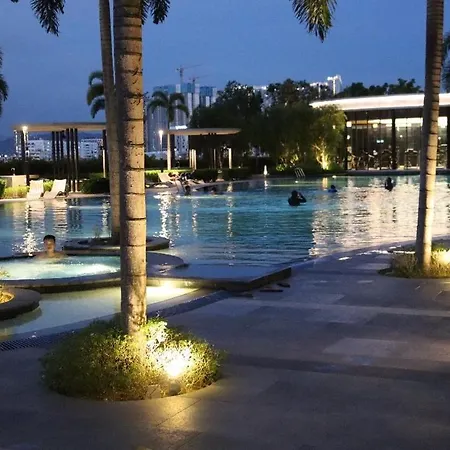 Trion Kl Queen Service Home Kuala Lumpur Exterior photo