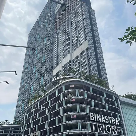 Trion Kl Queen Service Home Kuala Lumpur Exterior photo